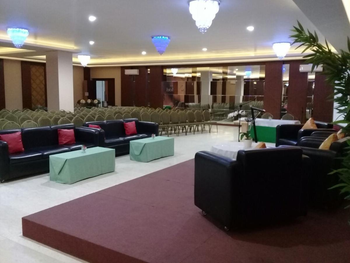 City Hotel Tasikmalaya Zewnętrze zdjęcie