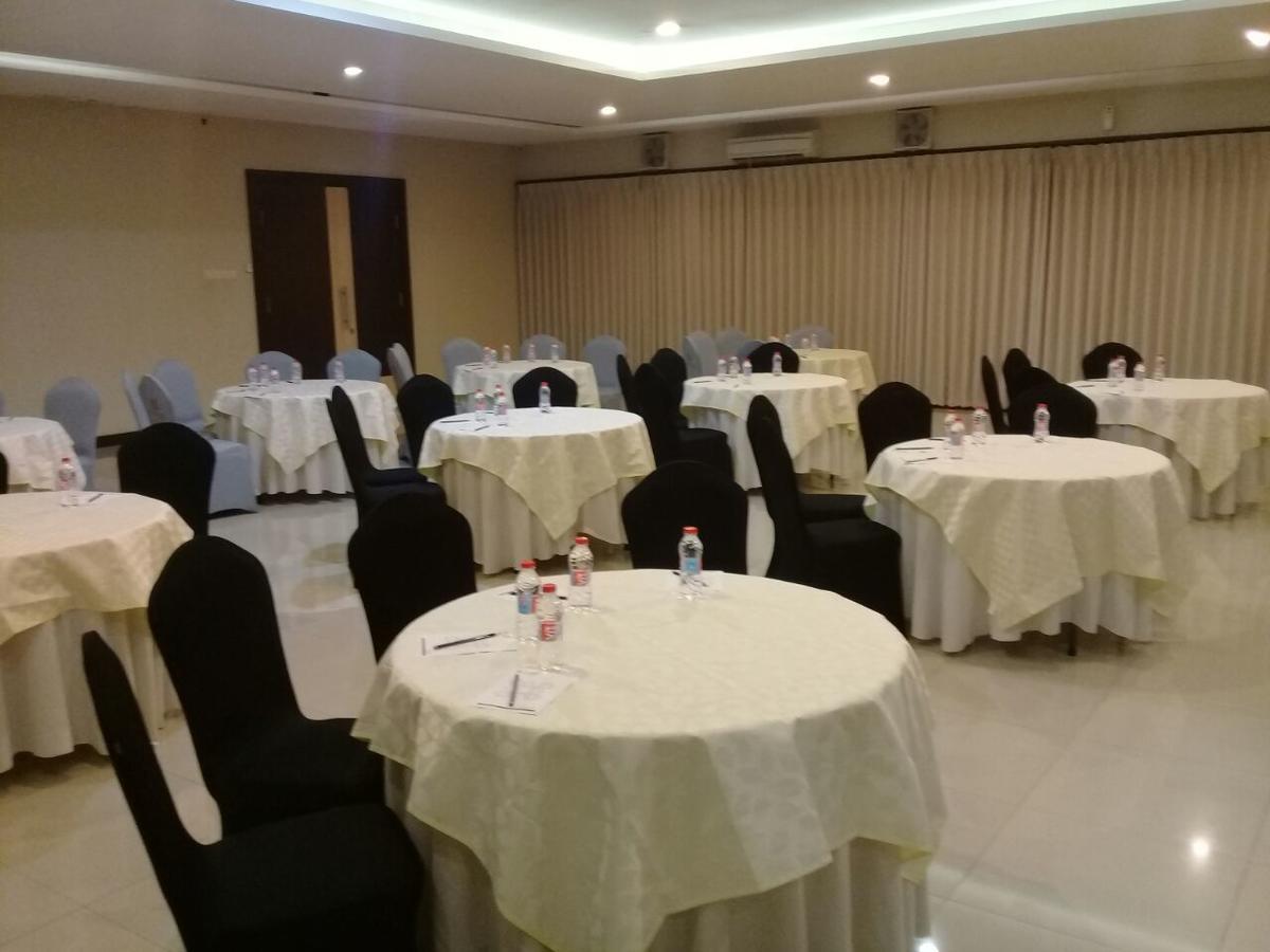 City Hotel Tasikmalaya Zewnętrze zdjęcie